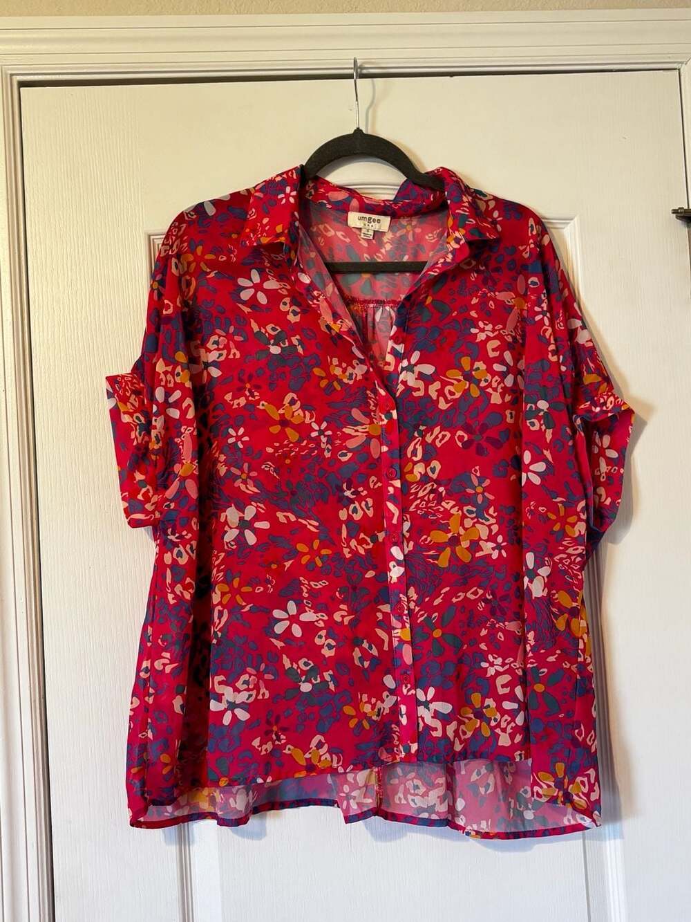 Umgee USA Floral Print Button Down Shirt Size S